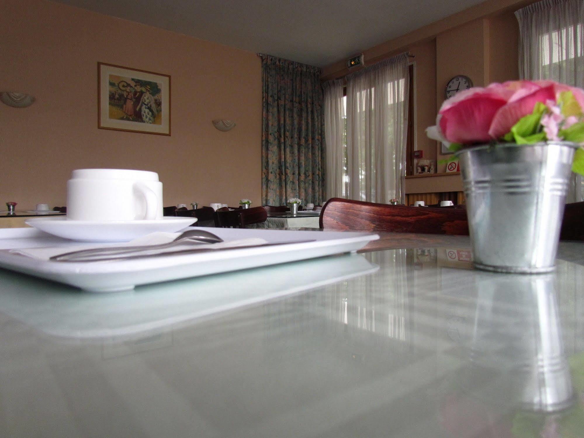 Du Parc Hotel 3*